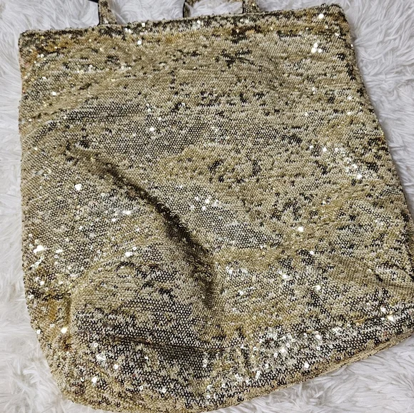 Victorias Secret Gold Sequin Tote Bag With  ANGEL Wings Purse Charm - Picture 11 of 12